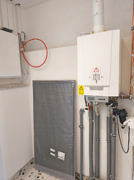 Technický kout s plynovým kondenzačním kotlem - průtokový.  - Pronájem bytu 3+kk v osobním vlastnictví 110 m², Líbeznice