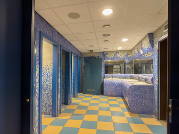 Pronájem obchodních prostor 850 m², Rousínov