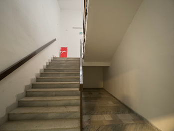 Pronájem obchodních prostor 850 m², Rousínov