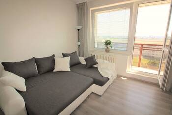 Pronájem bytu 1+kk v družstevním vlastnictví 30 m², Praha 8 - Střížkov