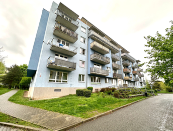 Prodej bytu 2+kk v osobním vlastnictví 65 m², Praha 9 - Čakovice