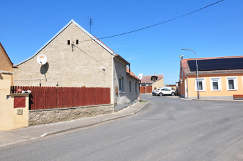 Prodej domu 70 m², Černiv