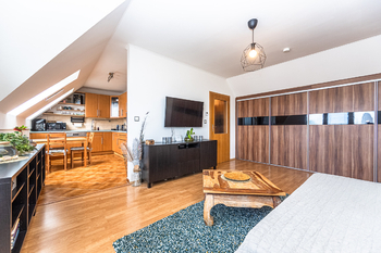 Pronájem bytu 2+1 v osobním vlastnictví 65 m², Dobřejovice