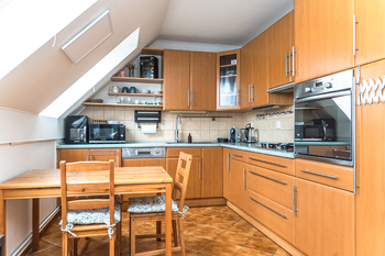 Pronájem bytu 2+1 v osobním vlastnictví 65 m², Dobřejovice