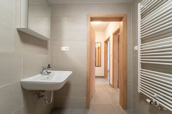 Pronájem bytu 2+kk v osobním vlastnictví 50 m², Praha 10 - Uhříněves