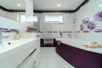Prodej rodinného domu 5+kk se zimní zahradou, 206 m², plocha pozemku 940 m², Práče, okres Znojmo - Prodej domu 206 m², Práče