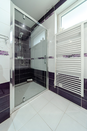 Prodej rodinného domu 5+kk se zimní zahradou, 206 m², plocha pozemku 940 m², Práče, okres Znojmo - Prodej domu 206 m², Práče