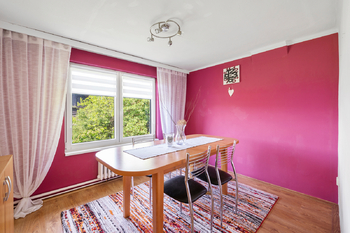 Hustířany - 1. NP, - jídelna - Prodej domu 192 m², Velichovky