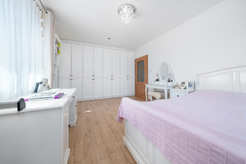 Prodej domu 346 m², Praha 4 - Lhotka