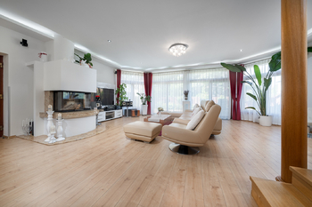 Prodej domu 346 m², Praha 4 - Lhotka