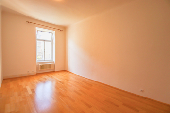 ložnice - Prodej bytu 3+kk v osobním vlastnictví 78 m², České Budějovice