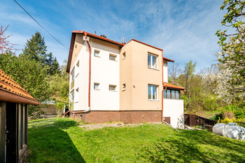 Prodej domu 155 m², Černolice