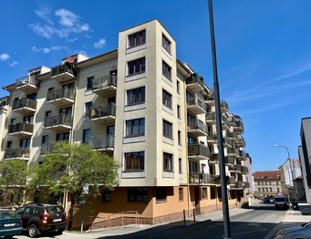 Prodej bytu 2+kk v osobním vlastnictví 52 m², Praha 5 - Smíchov