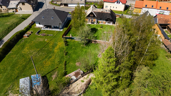 43. Letecký pohled na nemovitosti - Prodej chaty / chalupy 210 m², Široký Důl