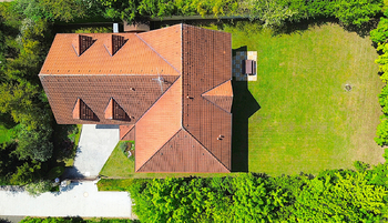 Pohled na RD - Prodej domu 387 m², Vonoklasy