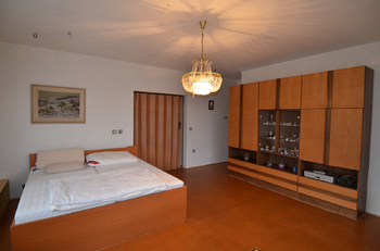 Obývací pokoj  - Prodej domu 140 m², Hostěrádky-Rešov