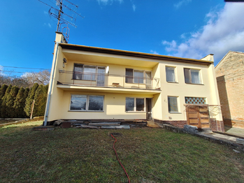 RD ze zahrady - Prodej domu 140 m², Hostěrádky-Rešov