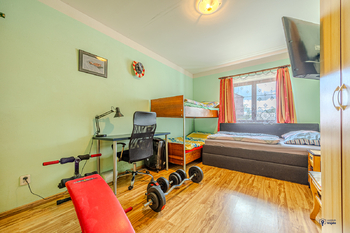 Prodej domu 460 m², Razová