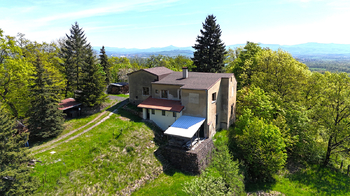 Prodej domu 450 m², Hrob