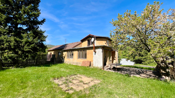 Prodej domu 450 m², Hrob
