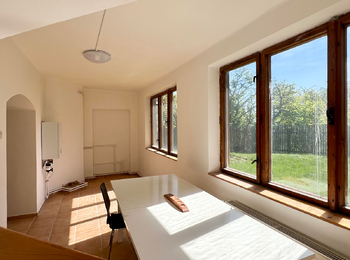 Prodej domu 450 m², Hrob
