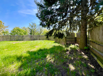 Prodej domu 450 m², Hrob