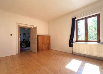 Prodej domu 450 m², Hrob