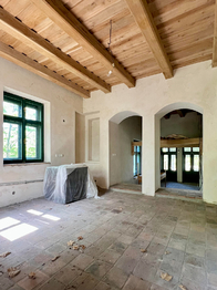 Prodej domu 450 m², Hrob