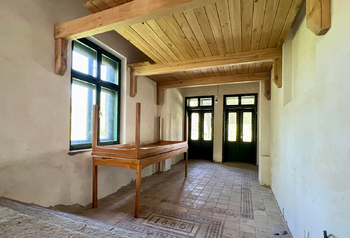 Prodej domu 450 m², Hrob