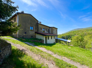 Prodej domu 450 m², Hrob