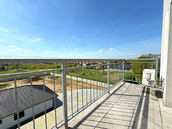 Pronájem bytu 2+kk v osobním vlastnictví 70 m², Pardubice
