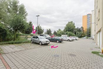 Parkovací stání - Pronájem bytu 2+1 v osobním vlastnictví 50 m², Brno