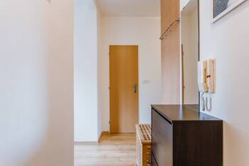 Chodba bytu - Pronájem bytu 2+1 v osobním vlastnictví 50 m², Brno