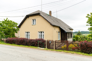 Pohled na dům - Prodej domu 75 m², Lhota pod Radčem