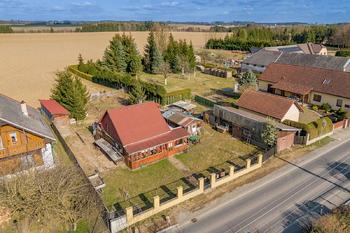 Prodej pozemku 844 m², Jamné