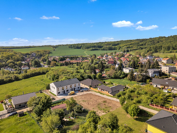 Prodej pozemku 832 m², Libčice nad Vltavou