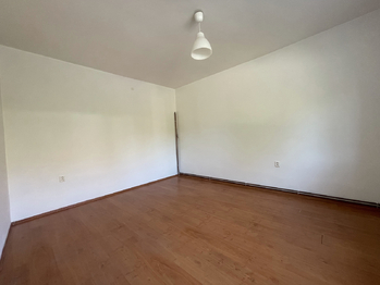 Pronájem domu 105 m², Hrušky
