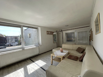 Pronájem domu 105 m², Hrušky