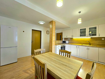 Prodej domu 230 m², Libočany