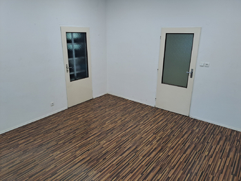 Pronájem kancelářských prostor 34 m², Praha 6 - Řepy