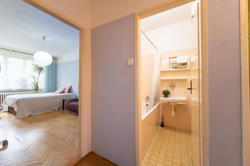 Prodej bytu 1+1 v osobním vlastnictví 40 m², Praha 10 - Strašnice