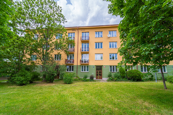 Prodej bytu 1+1 v osobním vlastnictví 40 m², Praha 10 - Strašnice