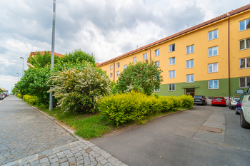 Prodej bytu 1+1 v osobním vlastnictví 40 m², Praha 10 - Strašnice