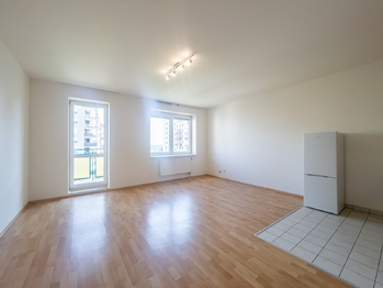 Pronájem bytu 1+kk v osobním vlastnictví 40 m², Praha 10 - Horní Měcholupy