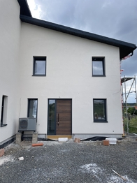 práce na fasádě - Pronájem domu 135 m², Otovice