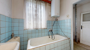 Koupelna - Prodej domu 125 m², Praha 9 - Dolní Počernice