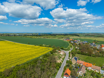 Prodej pozemku 656 m², Slaný