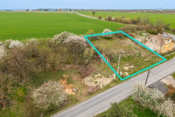 Prodej pozemku 656 m², Slaný