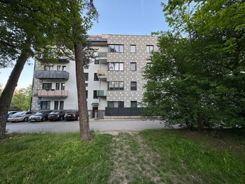 Pronájem bytu 2+kk v osobním vlastnictví 54 m², Milovice
