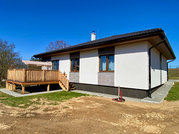 Příjemná terasa - Prodej domu 132 m², Ondřejov